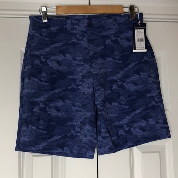 Vineyard Vines 8” Printed Perf Breaker Short in Skyfall 30 - Picture 1 of 6